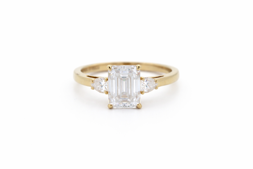 Solène moissanit ring