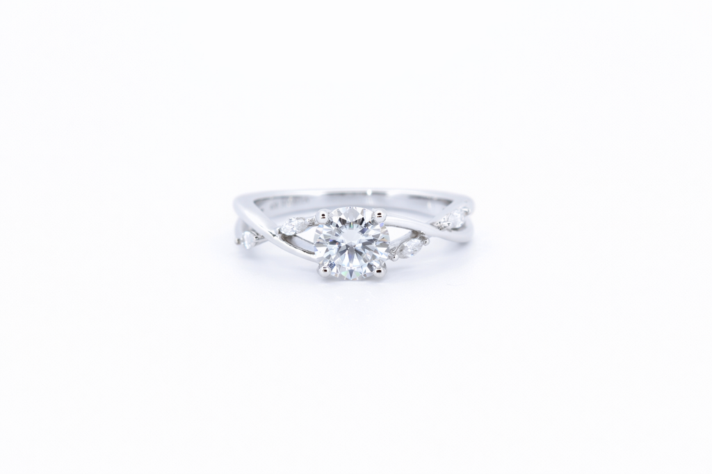 Elara moissanit ring