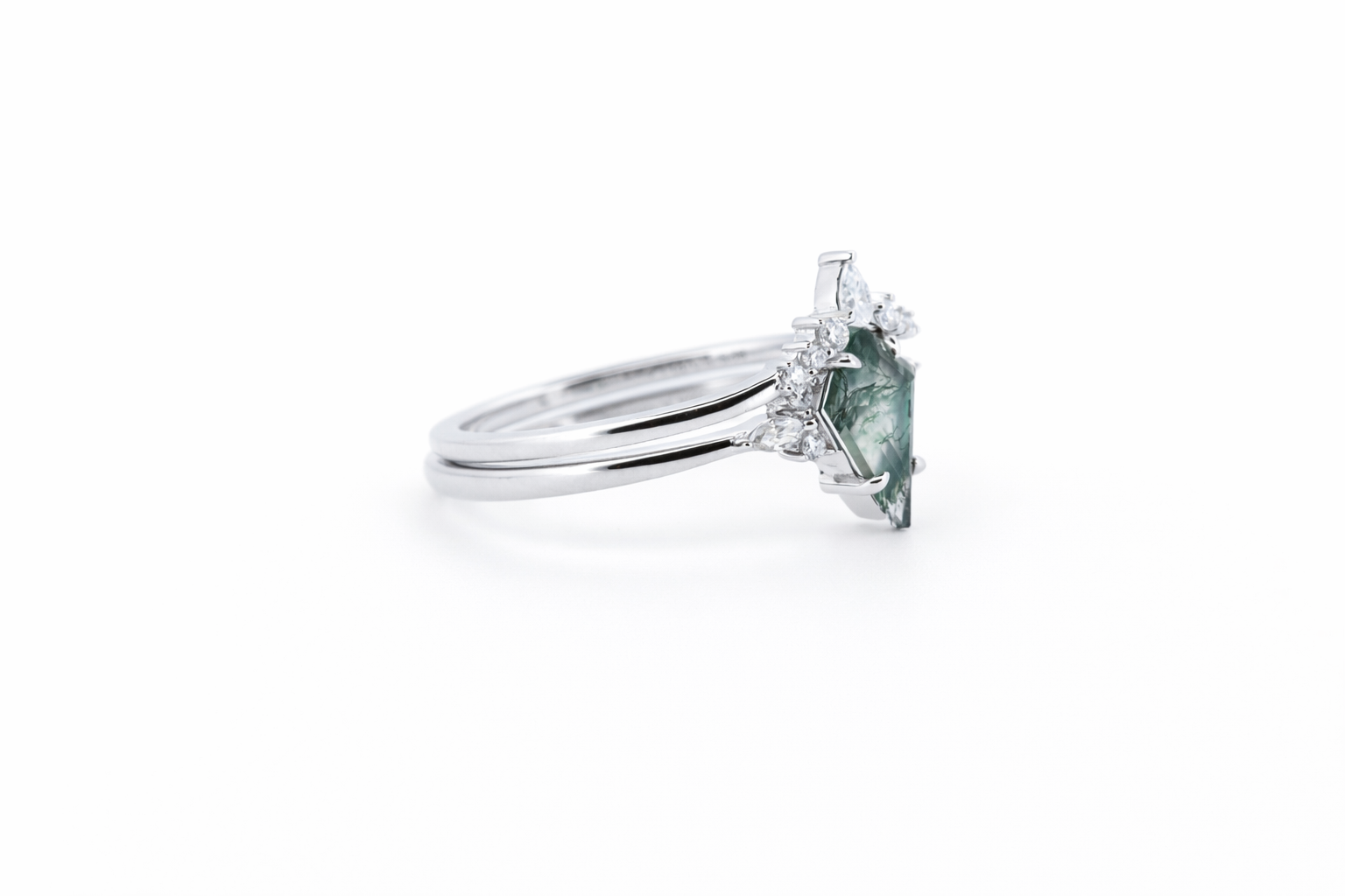 Sylva Crystal ring