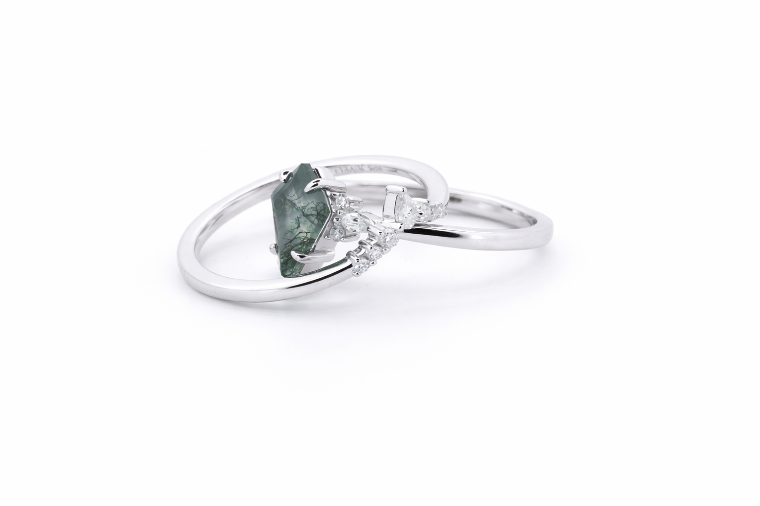 Astra moissanit ring