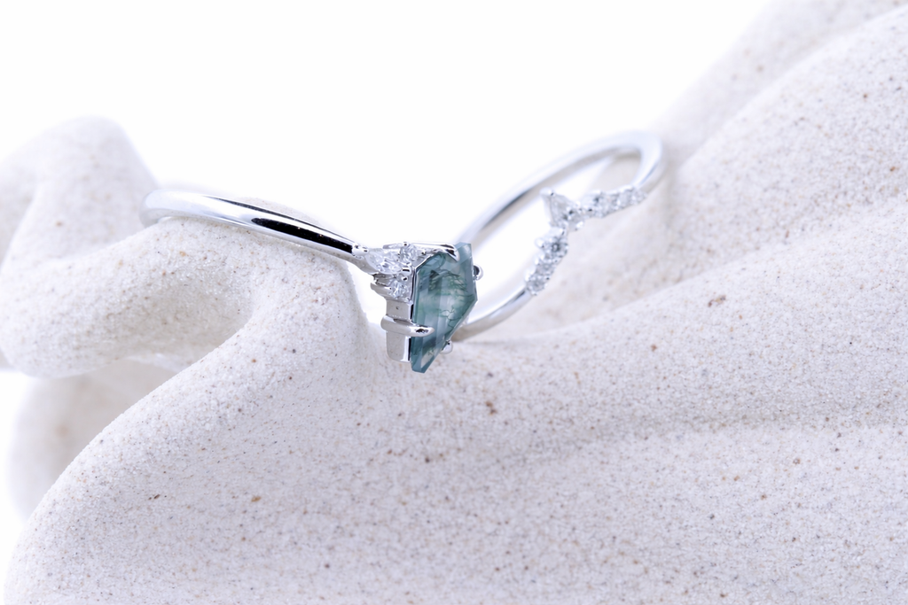 Astra Crystal ring