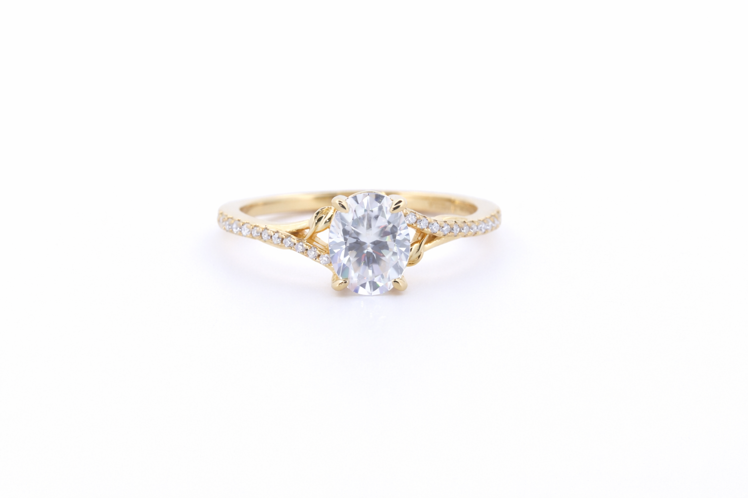 Virelle moissanit ring