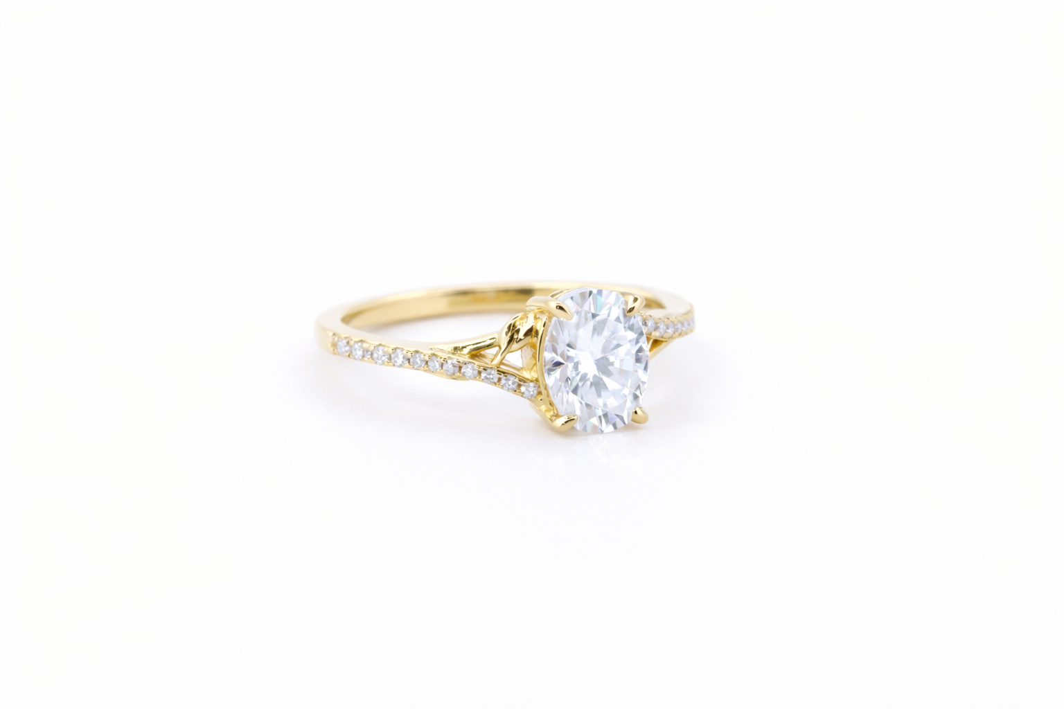 Virelle moissanit ring