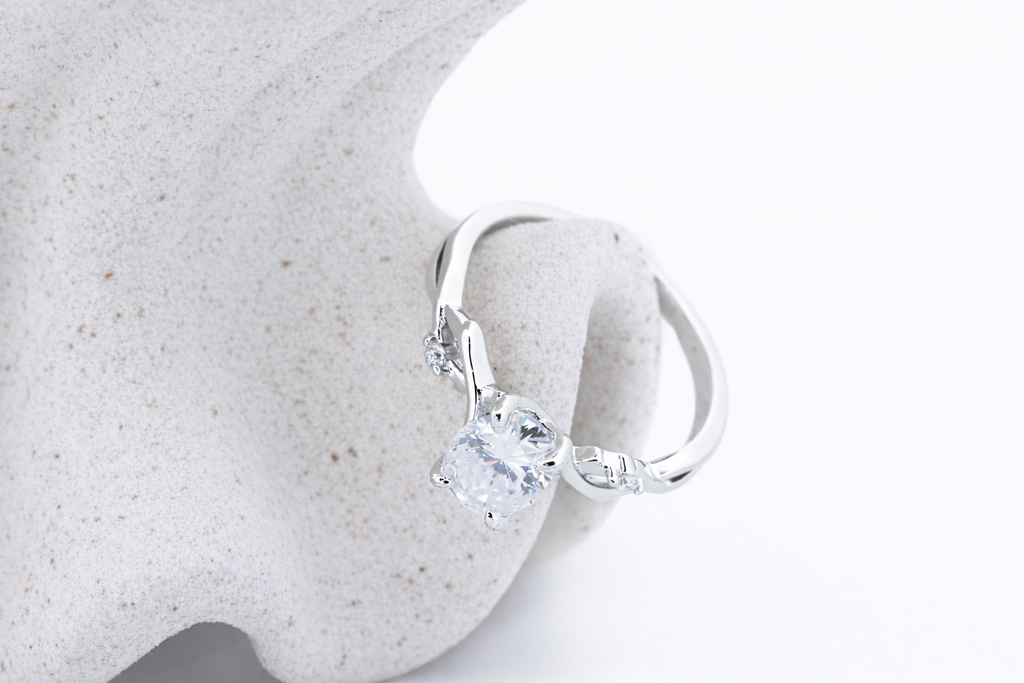 Mireya moissanit ring