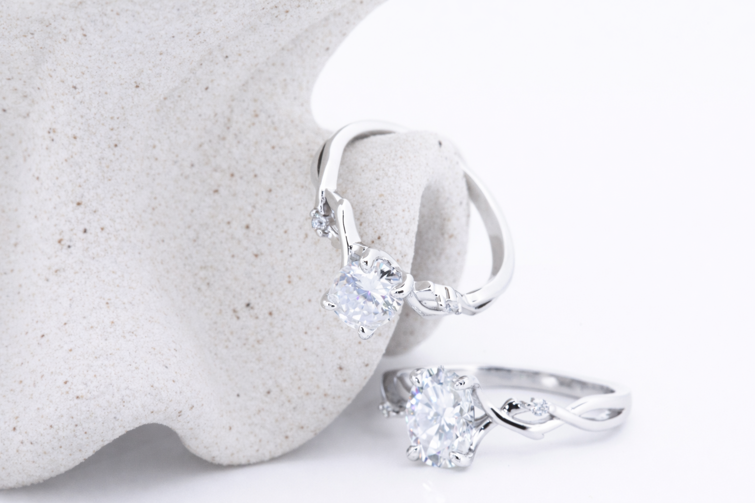 Mireya moissanit ring