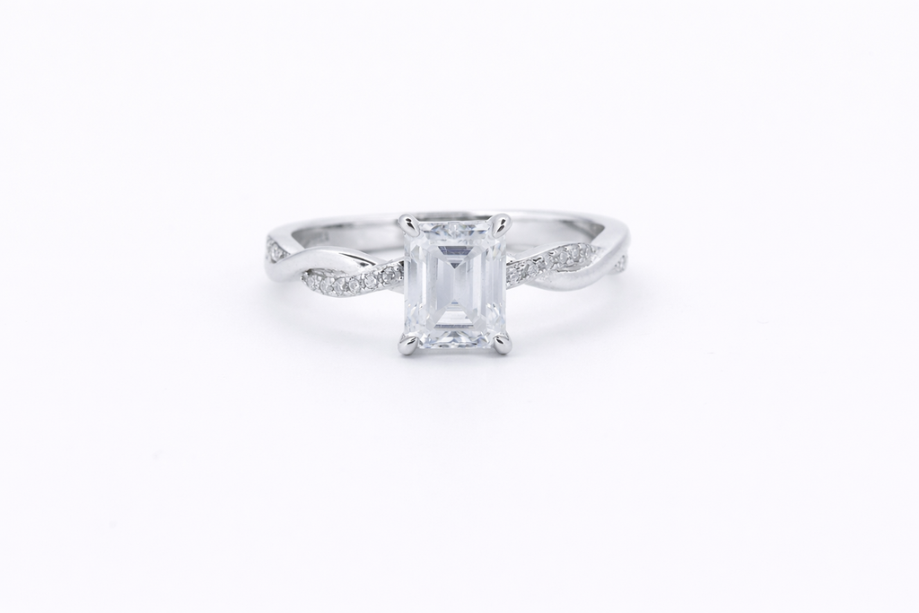 Iris moissanit ring
