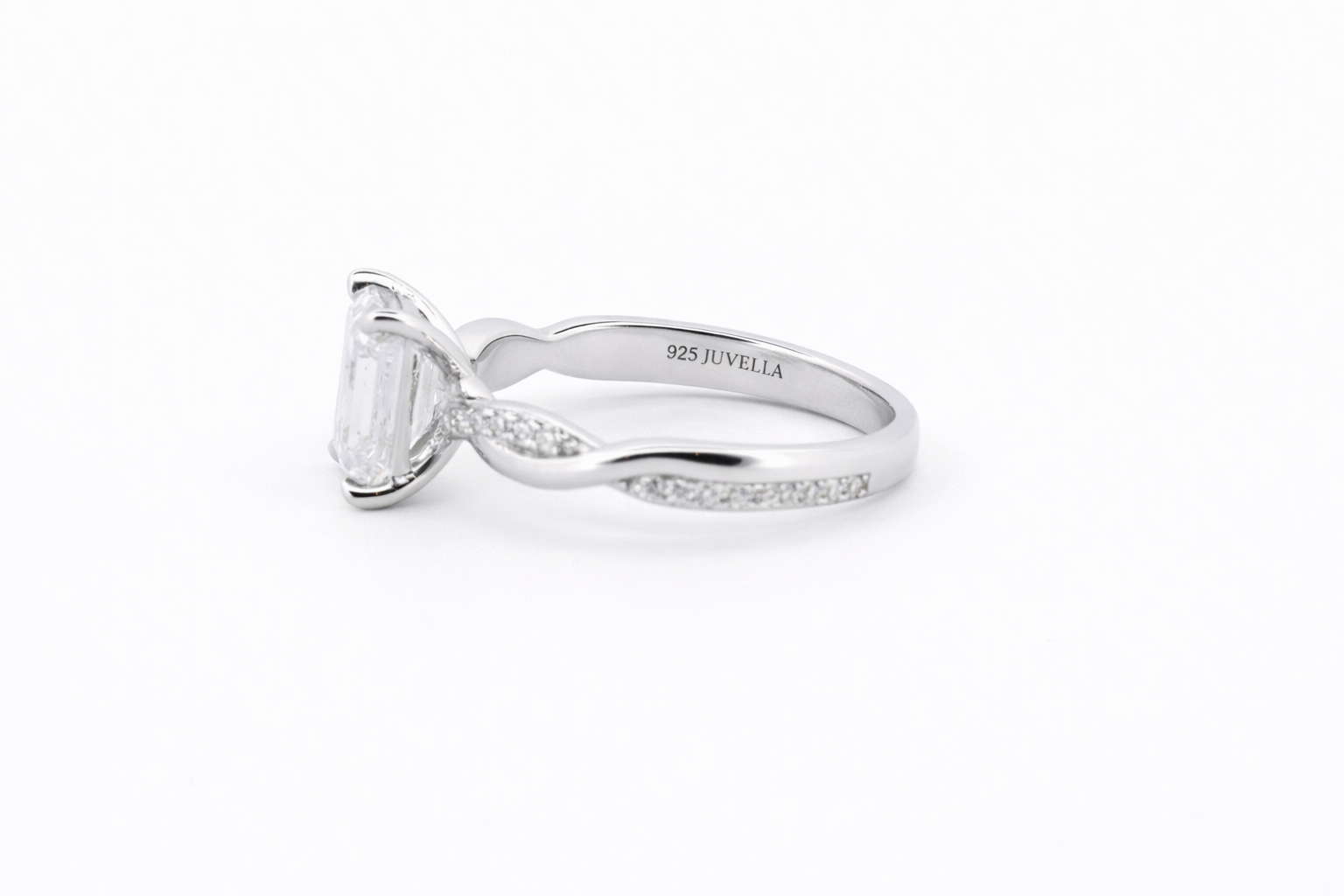 Iris moissanit ring