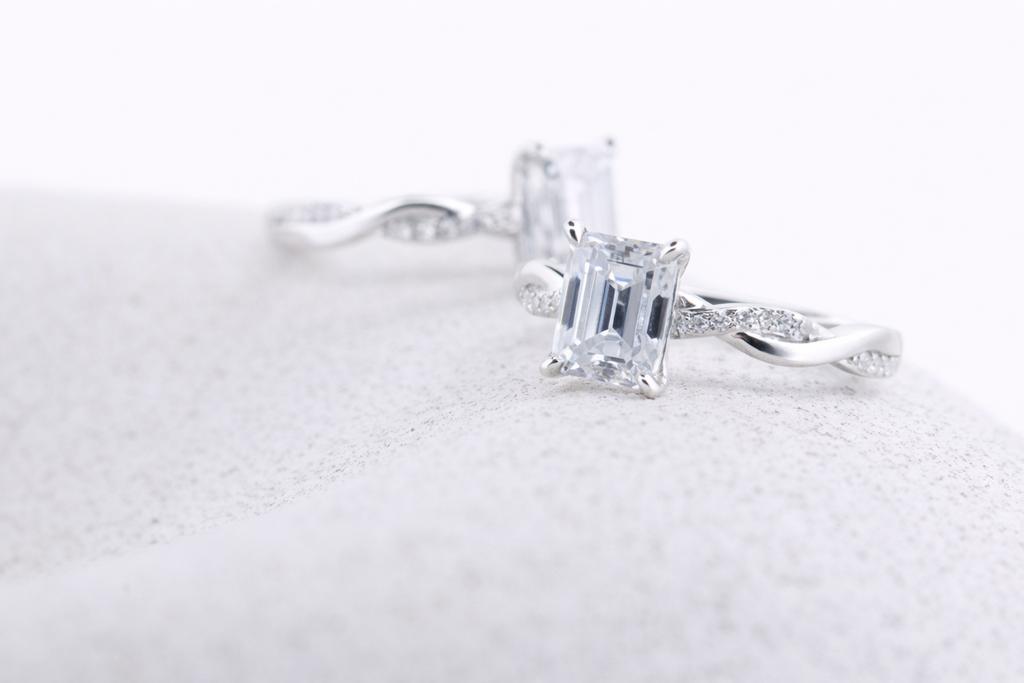 Iris moissanit ring