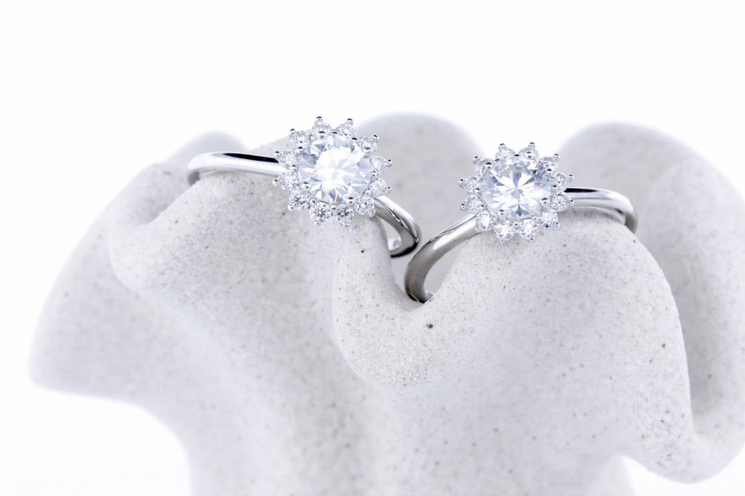 Elowen moissanit ring