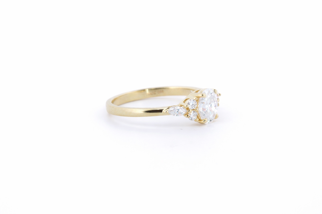 Klara moissanit ring