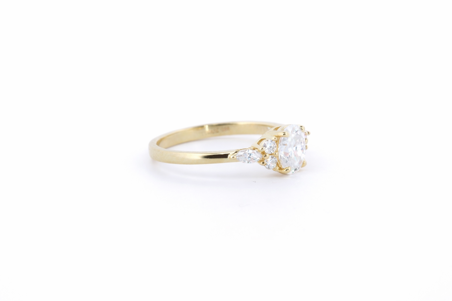 Klara moissanit ring
