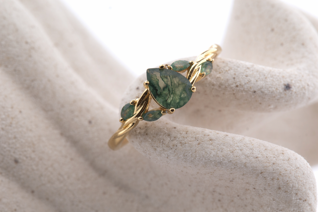 Verdelle Crystal ring