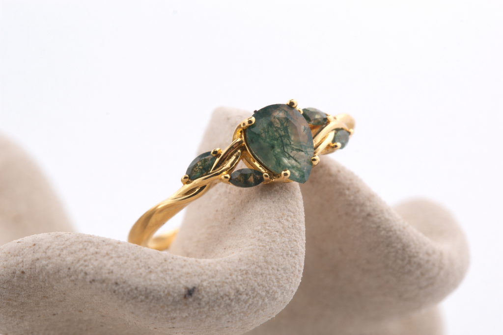 Verdelle Crystal ring