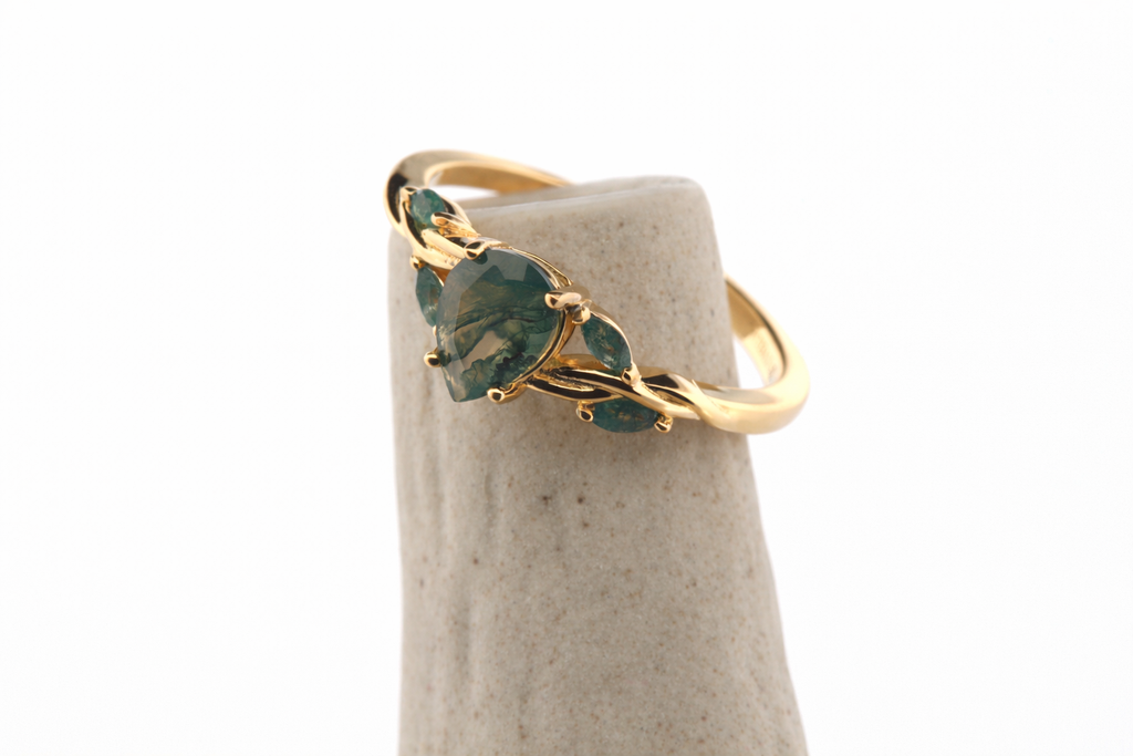 Verdelle Crystal ring