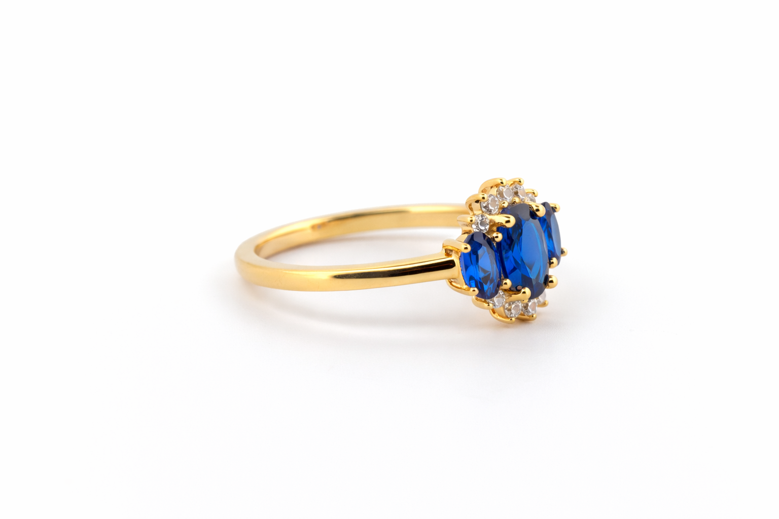 Saphira Crystal ring