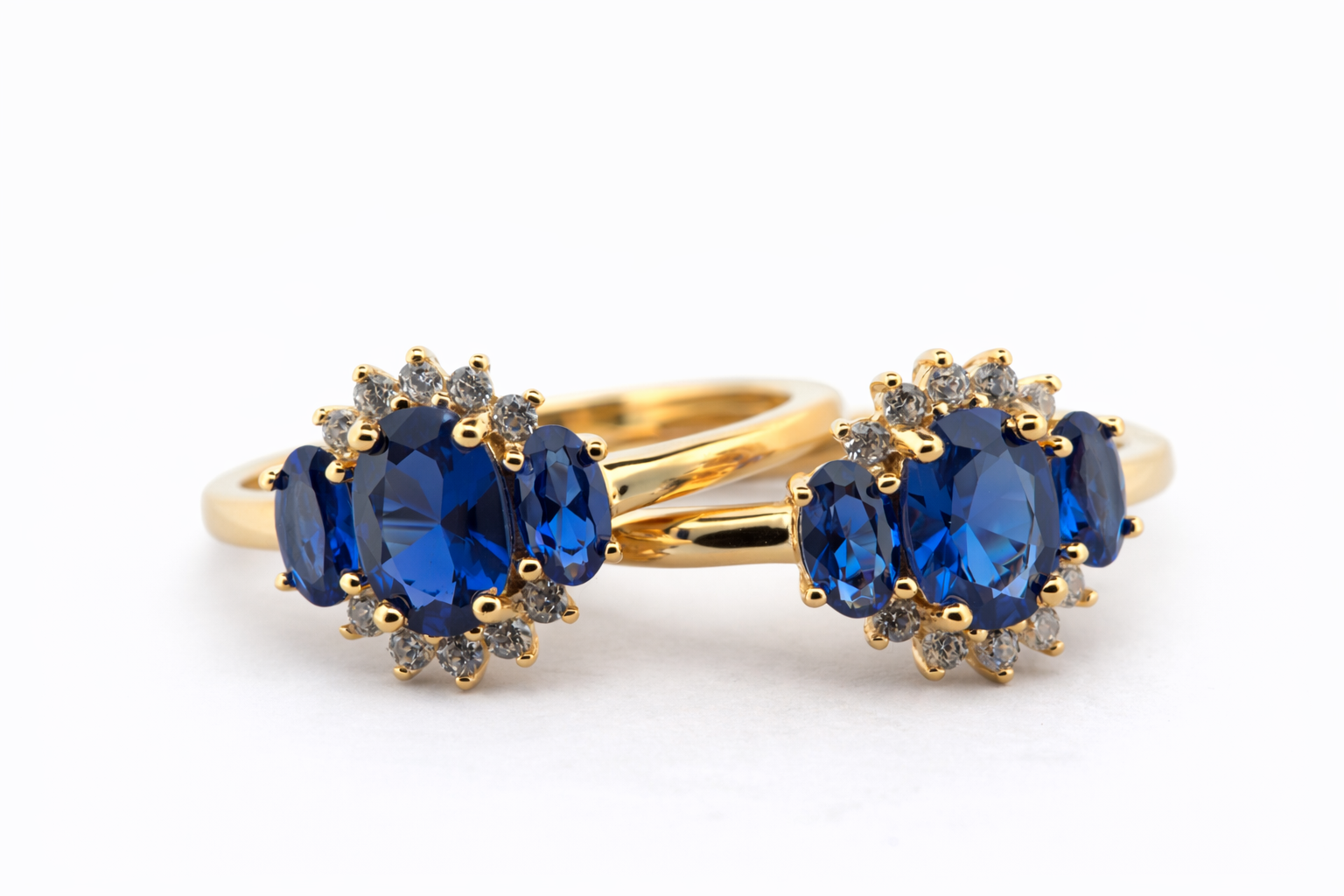 Saphira Crystal ring