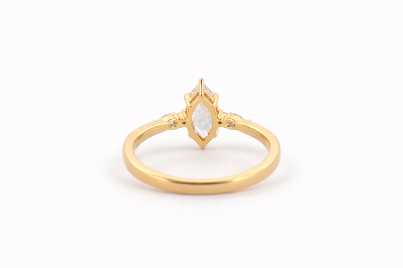 Elysia Crystal ring