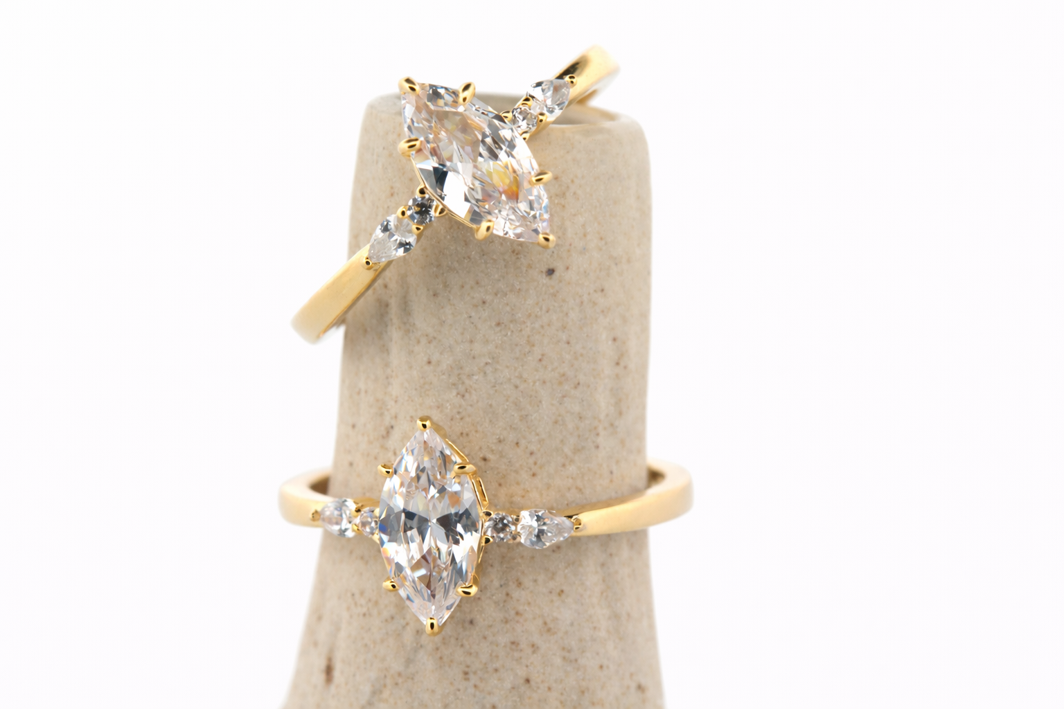 Elysia Crystal ring