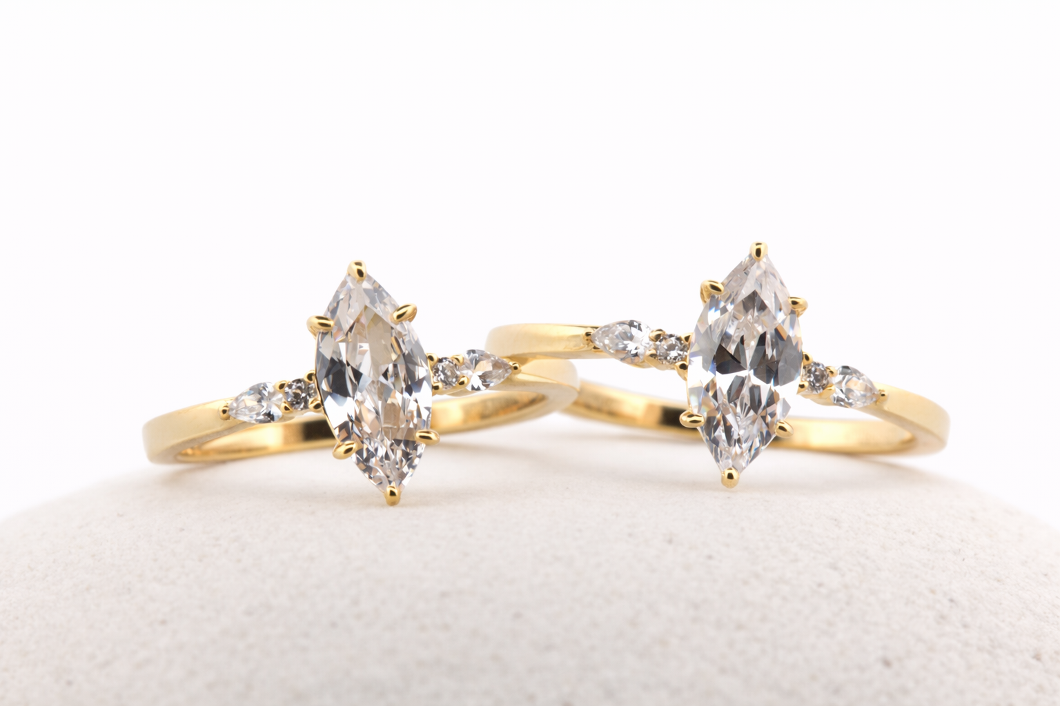 Elysia Crystal ring