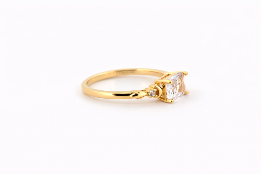 Serelle Crystal ring