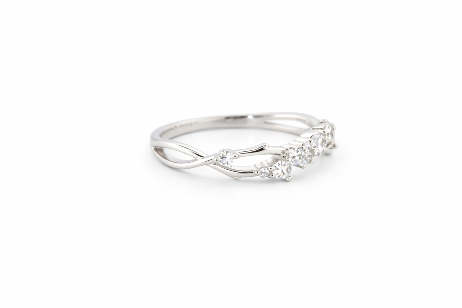 Lunaria Crystal ring